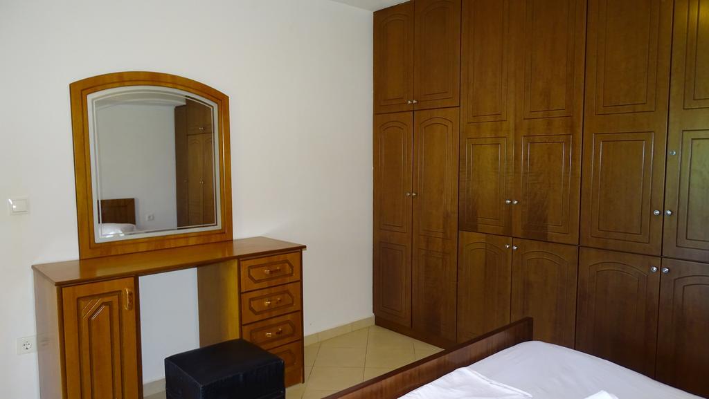 Petro'S Apartments Ksamil Extérieur photo